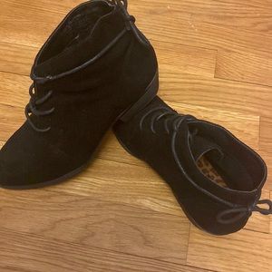 Taylor Chic Black Booties